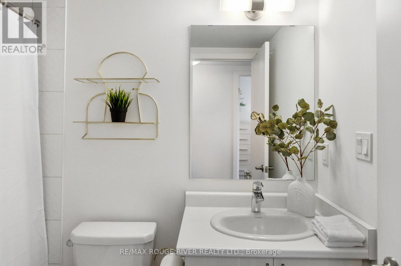 #226 1555 KINGSTON ROAD - 25