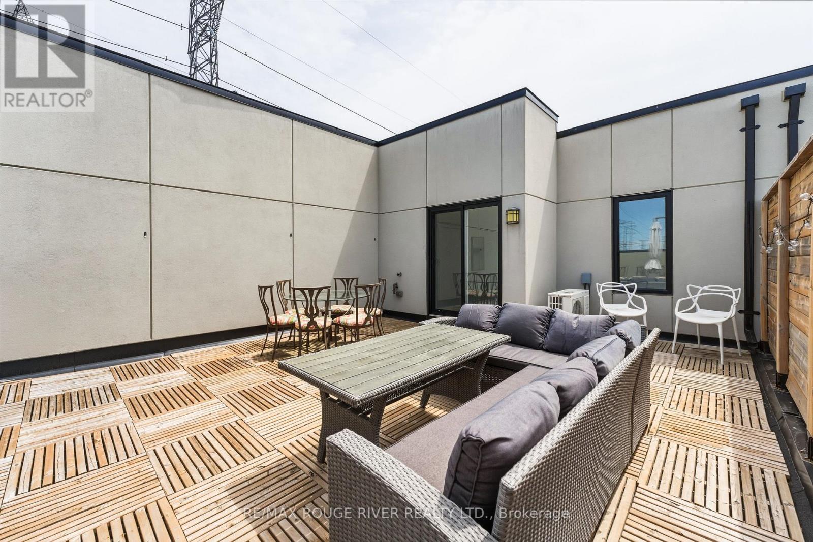#226 1555 KINGSTON ROAD - 27