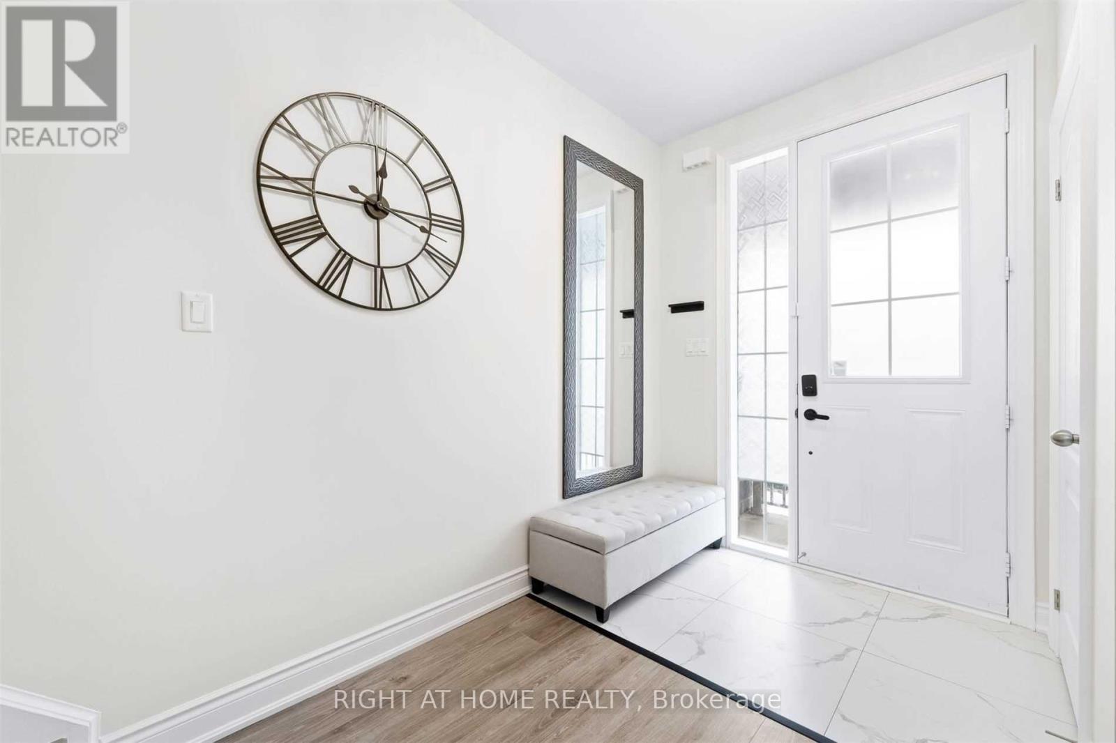 1172 PEELAR CRESCENT - 2