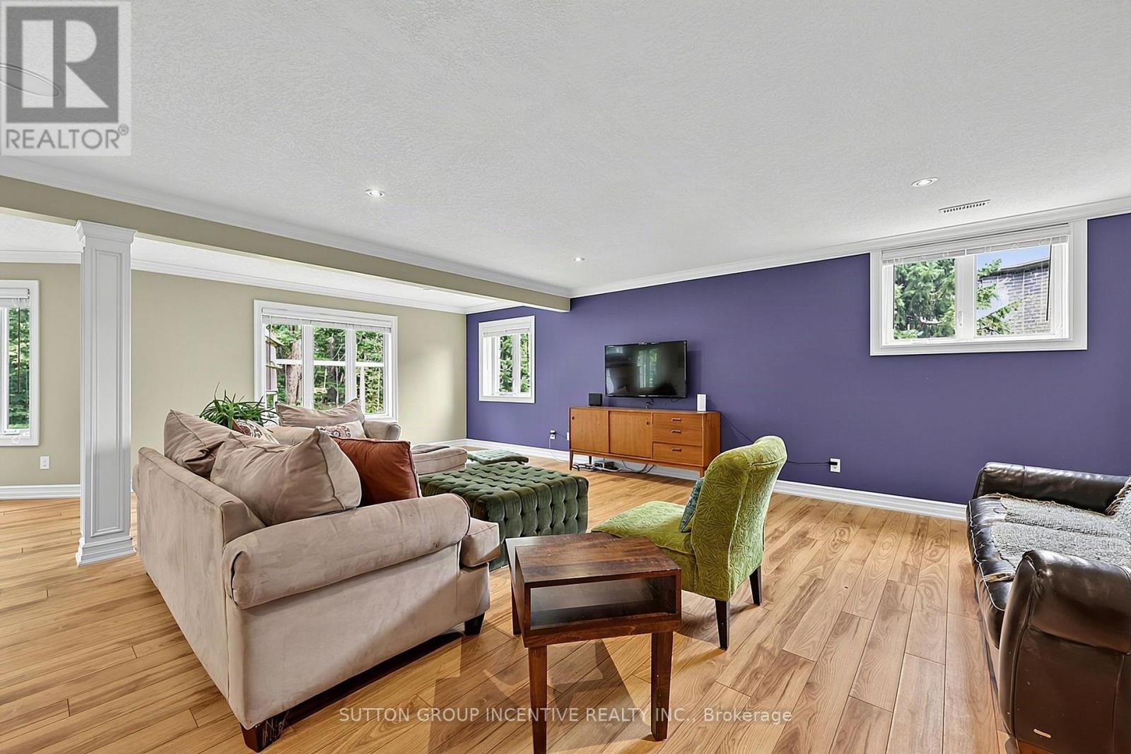18 LLOYD COOK DRIVE W - 42