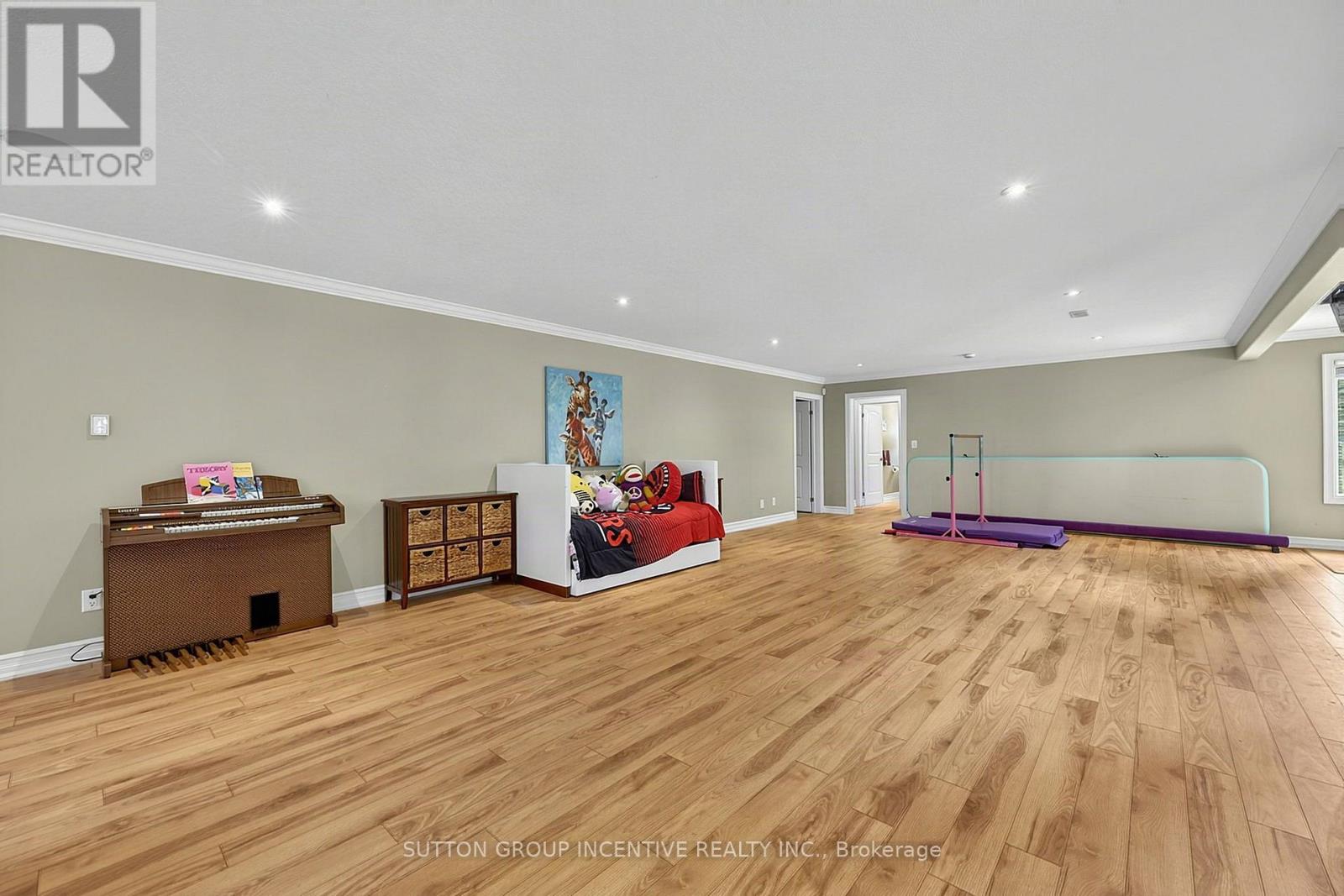 18 LLOYD COOK DRIVE W - Image 44