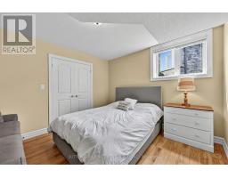 18 Lloyd Cook Drive W, Springwater, ON L4M4S4 Photo 46