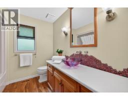 3929 Gallaghers Circle, Kelowna, BC V1W3Z9 Photo 46
