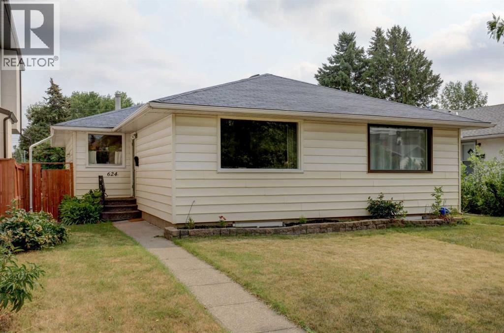 624 38 Street SW - 1