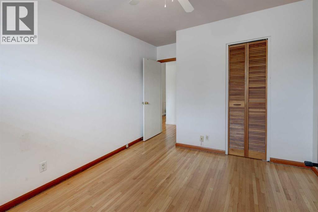 624 38 Street SW - Image 11