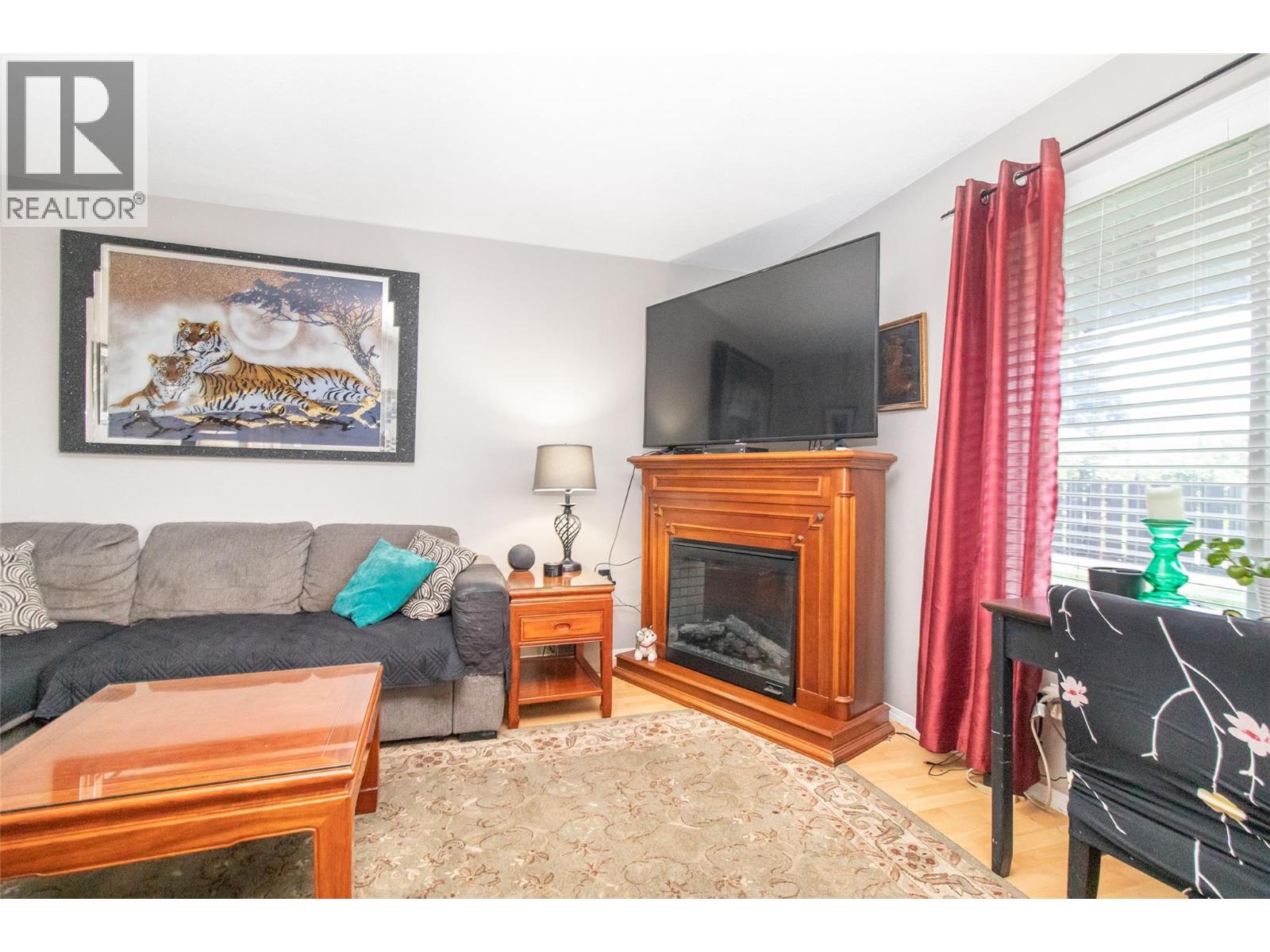 363 Gerstmar Road Unit# 8, Kelowna