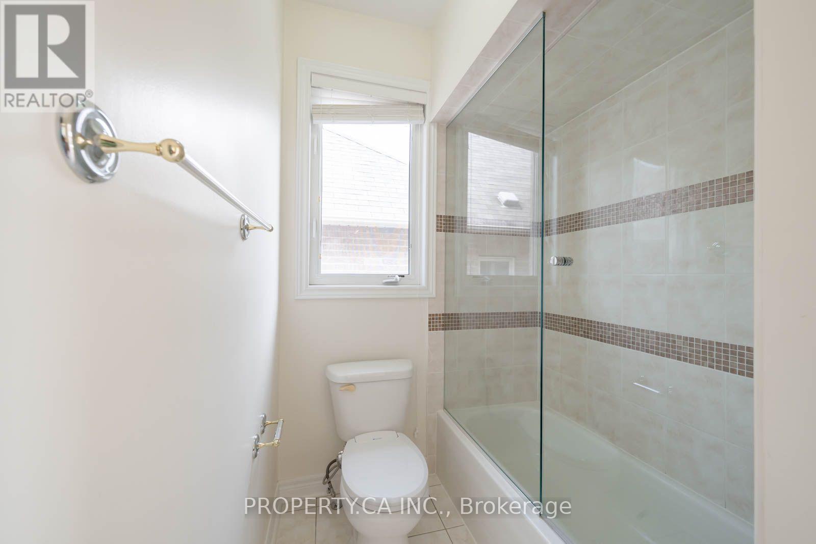 3 SHORTREED GROVE - 24