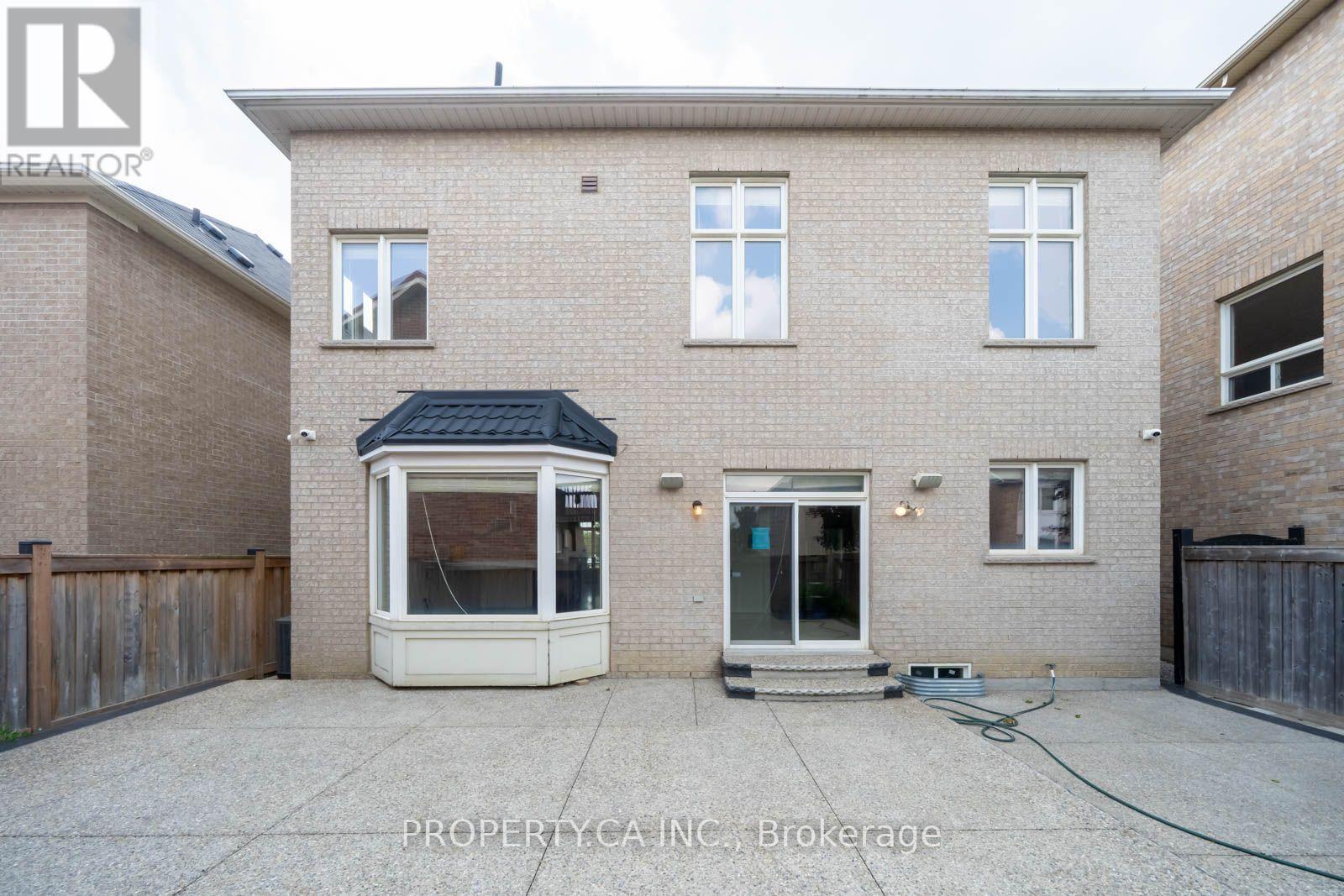 3 SHORTREED GROVE - Image 30
