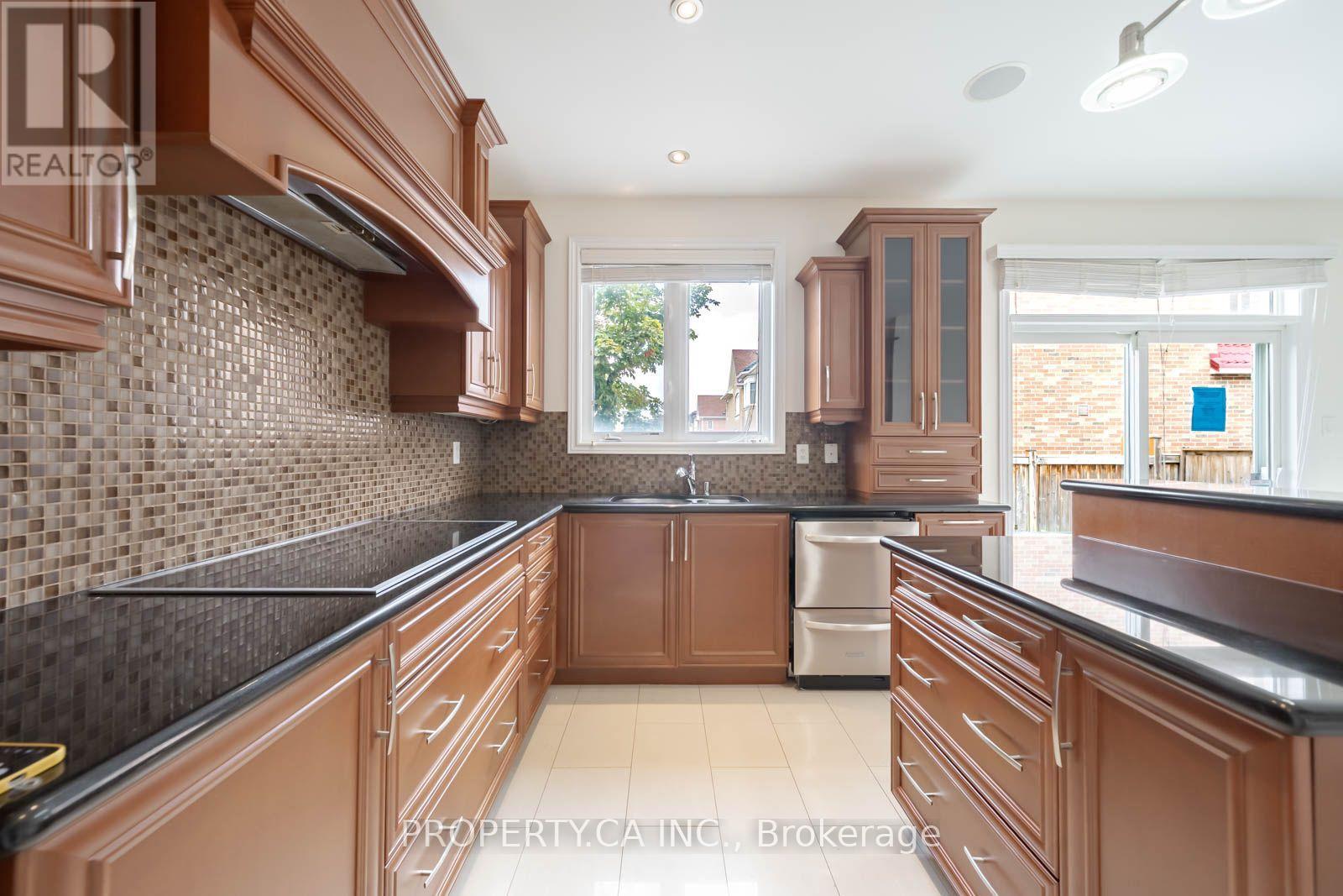 3 SHORTREED GROVE - 7