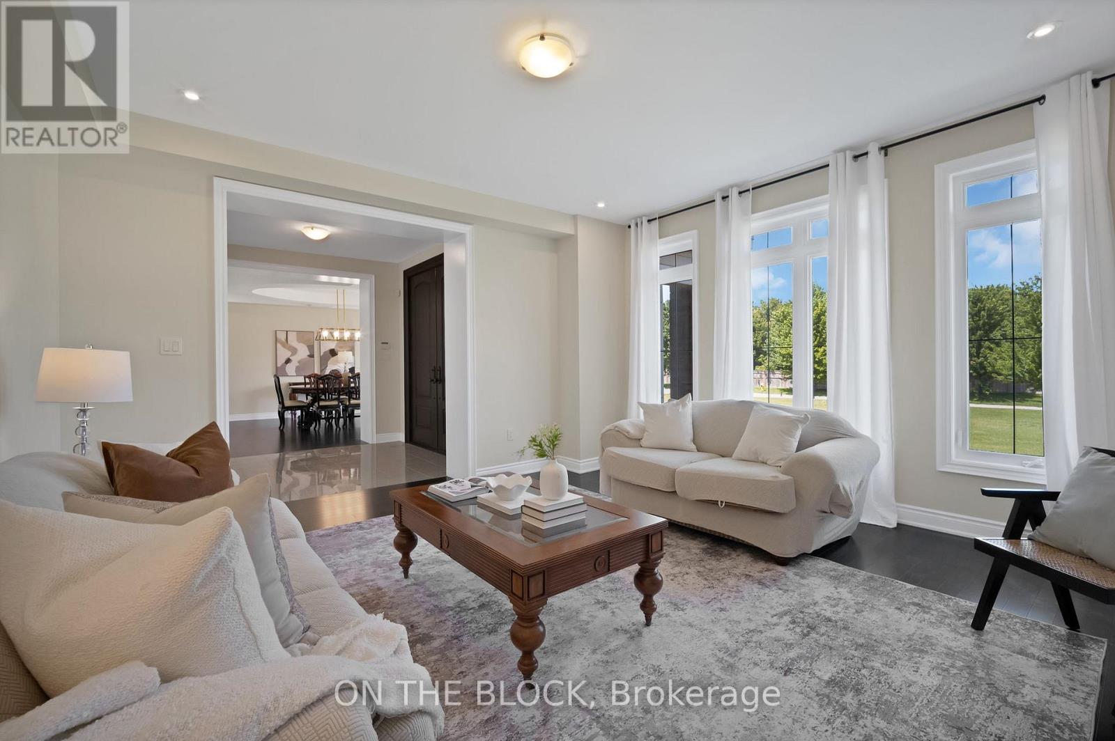24 WHITEWOOD DRIVE - 12