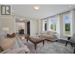 24 Whitewood Drive, Whitchurch Stouffville, ON L4A1R9 Photo 12