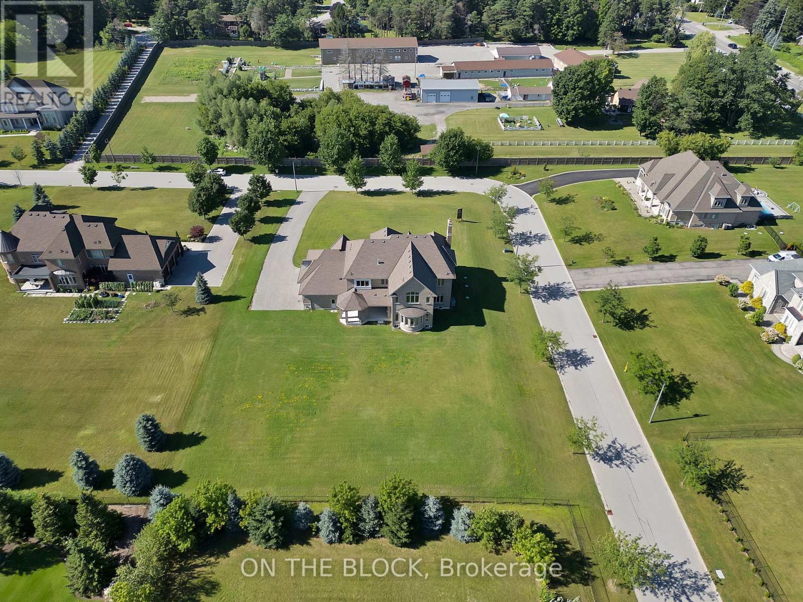 24 WHITEWOOD DRIVE - 49