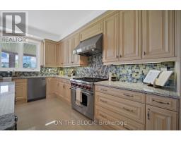 24 Whitewood Drive, Whitchurch Stouffville, ON L4A1R9 Photo 23