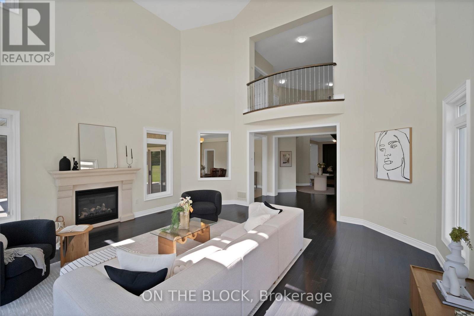 24 WHITEWOOD DRIVE - 8