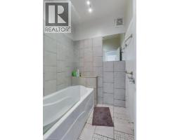 802 Waterloo Street, London, ON N6A3W4 Photo 35