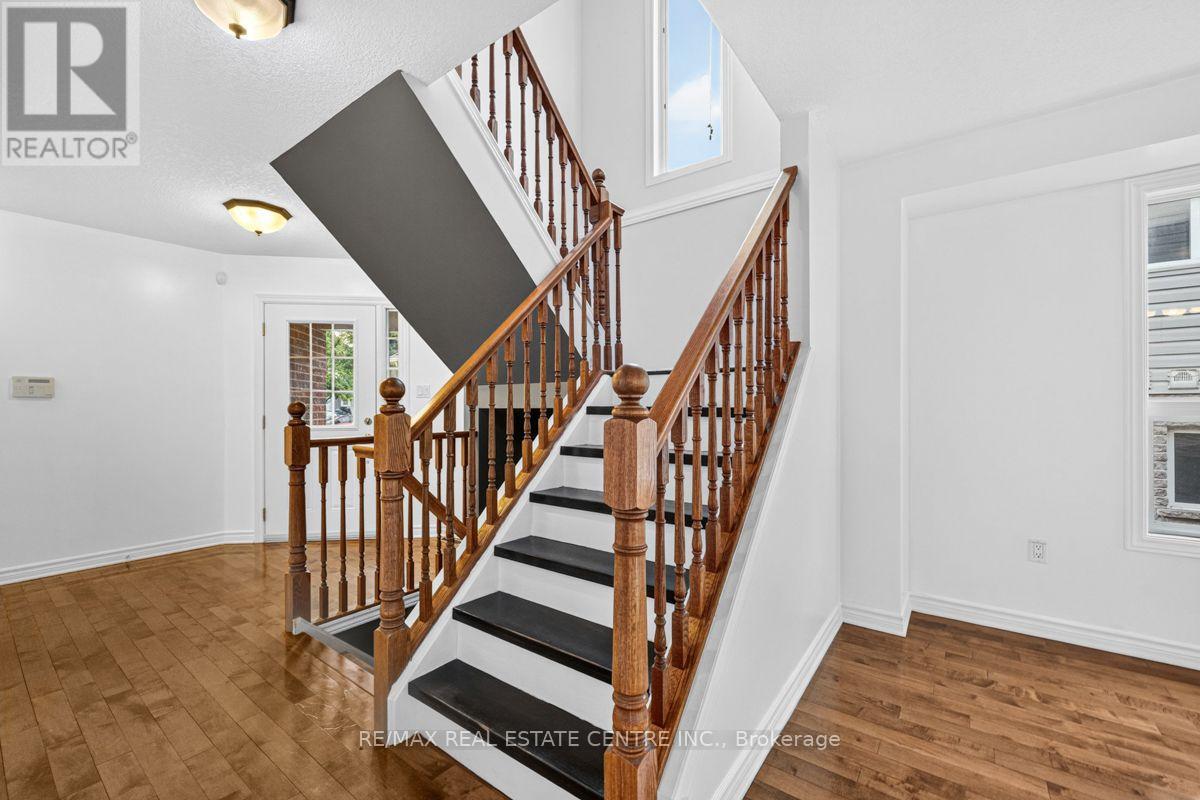 714 OAKCROSSING ROAD - Image 13