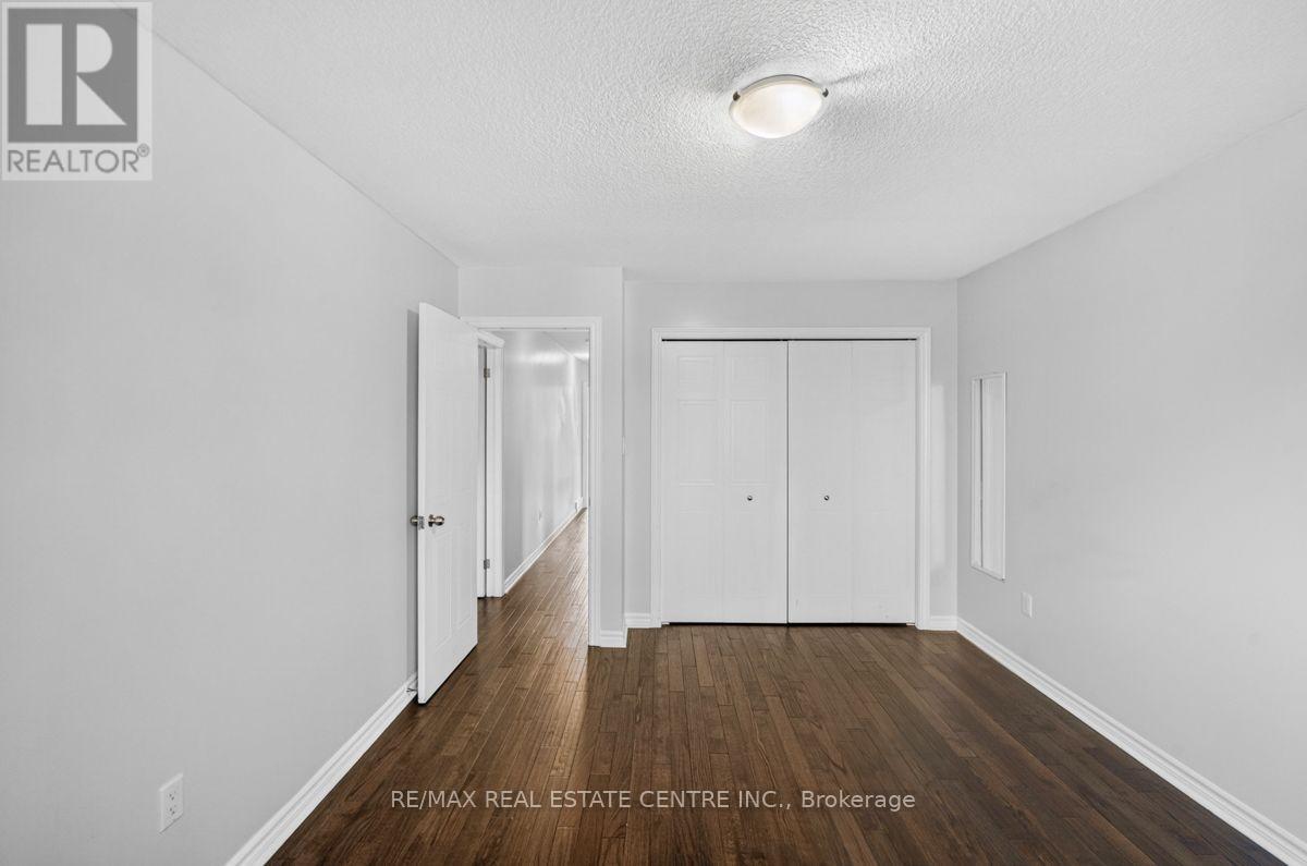 714 OAKCROSSING ROAD - 25