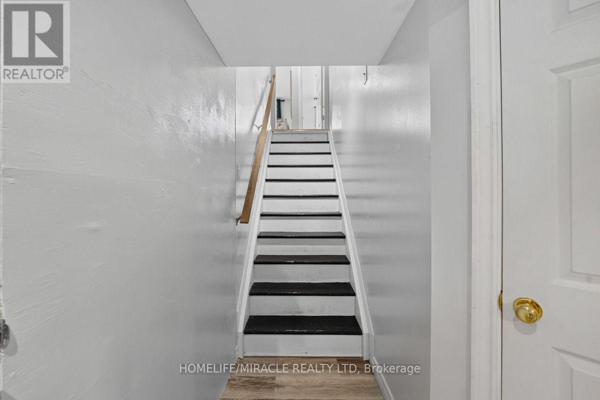 125 HAWKINS DRIVE - 28