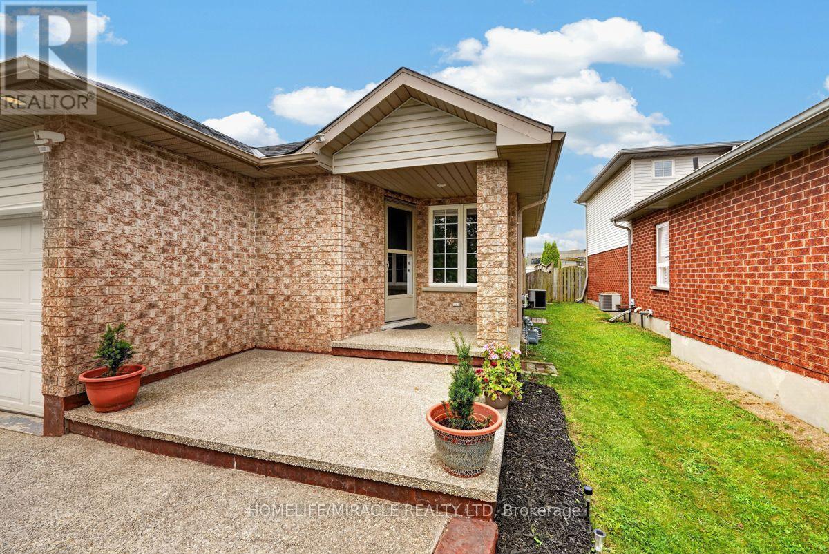 125 HAWKINS DRIVE - 37