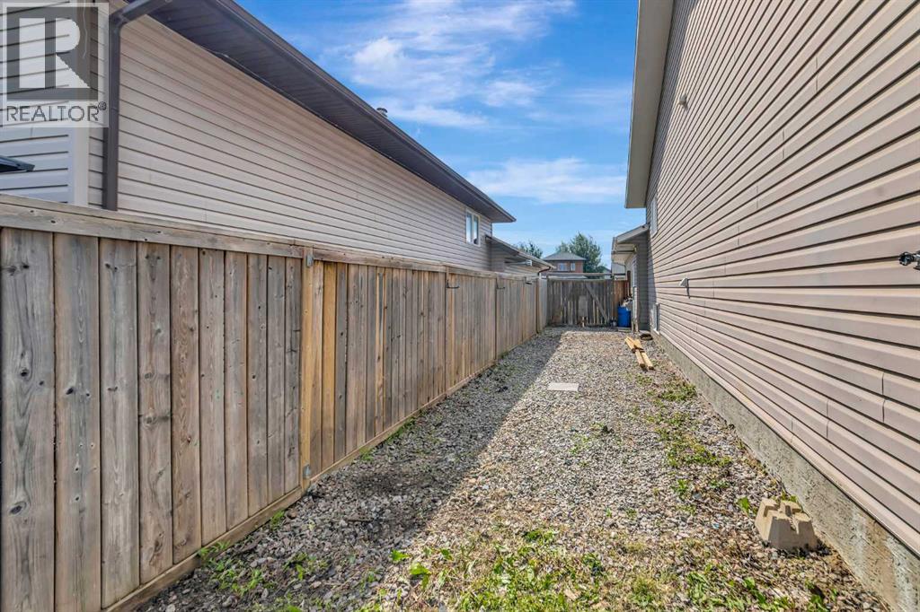 3903 70 Avenue - Photo 31