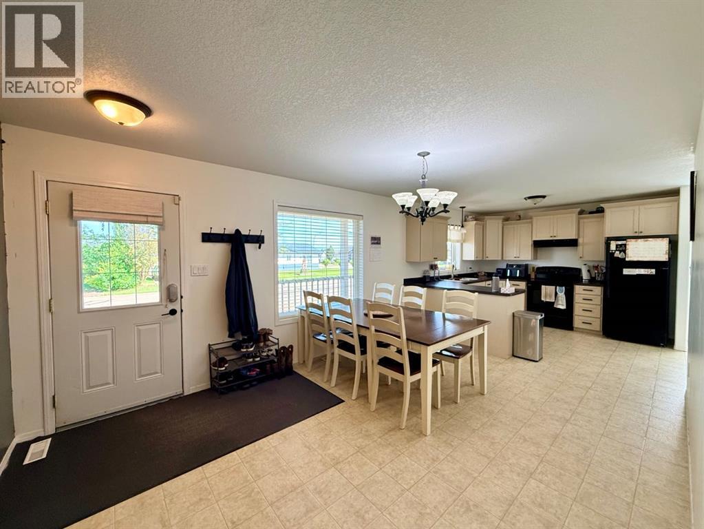 10905 98 Ave - 9