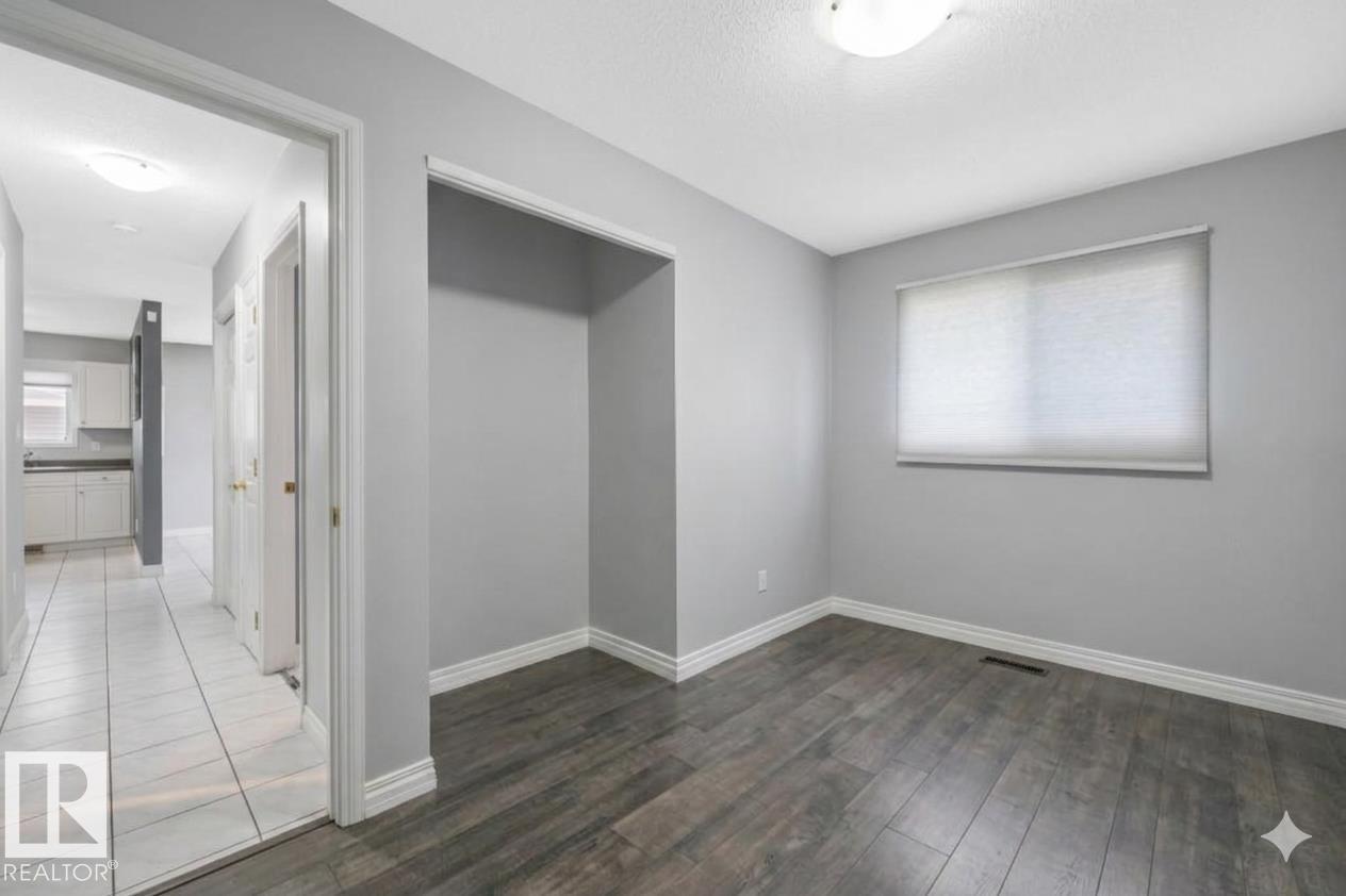8712 137 Avenue NW - Photo 25