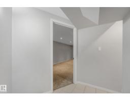 8712 137 Av Nw, Edmonton, AB T5E1Y4 Photo 50