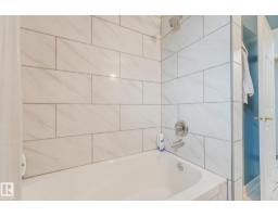 8712 137 Av Nw, Edmonton, AB T5E1Y4 Photo 18
