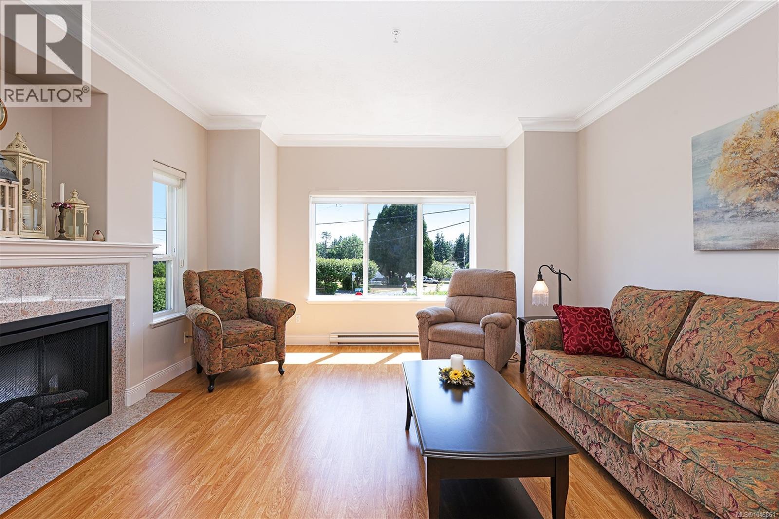 #16 1646 Balmoral Ave - 5