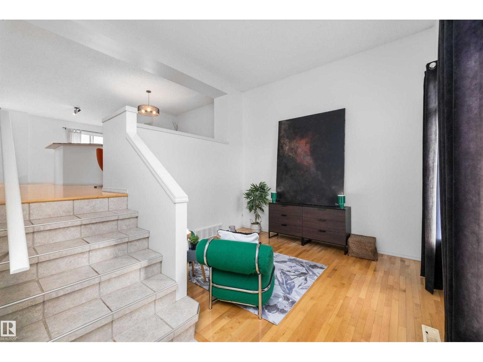83 8304 11 Avenue SW - Photo 13