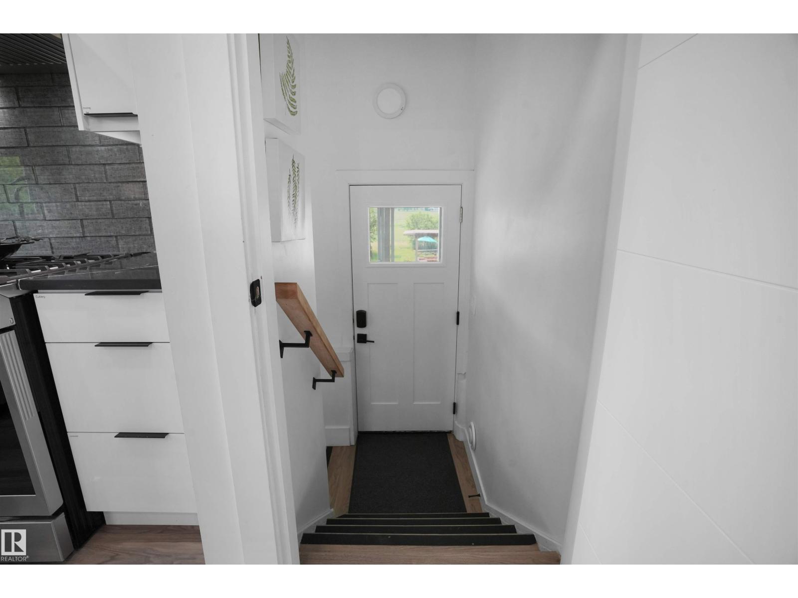 22517 WYE Road NE - Photo 36