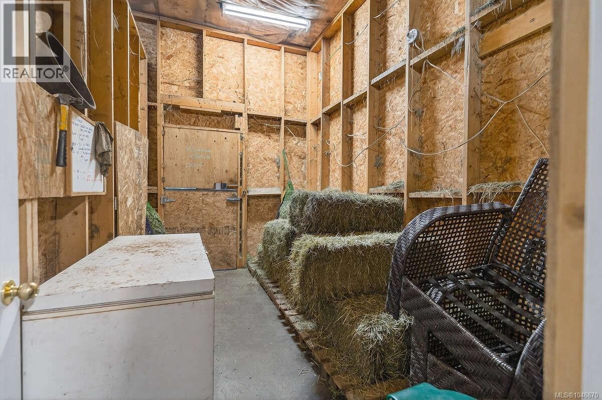 1136 Corcan Rd - Image 36
