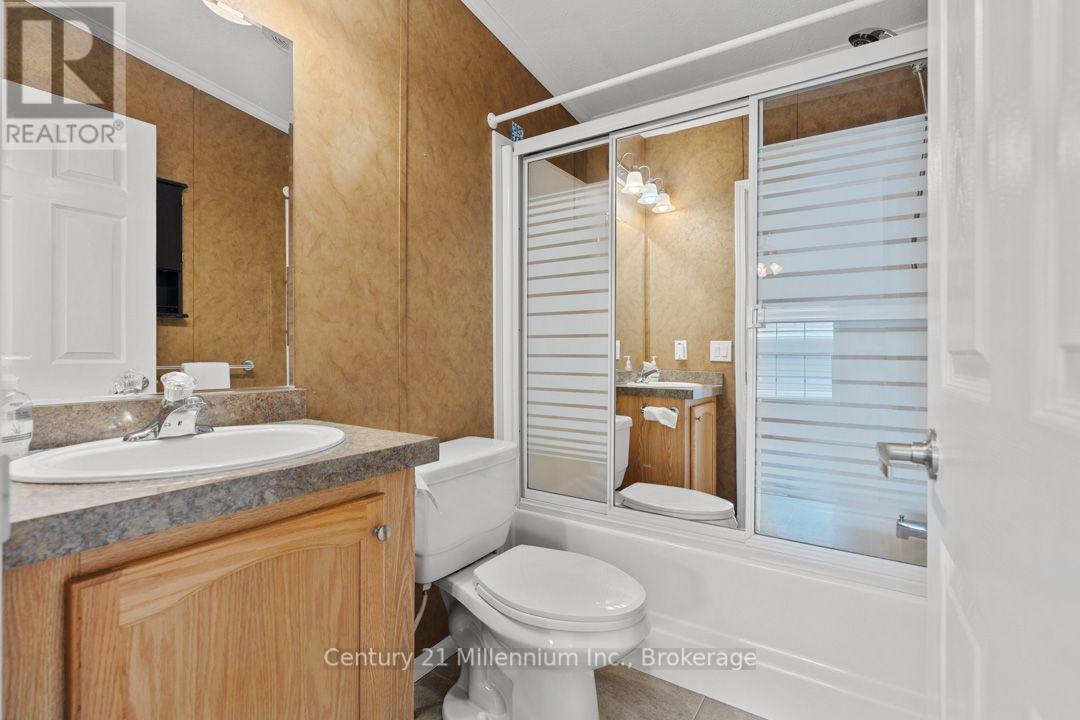 110 ROSEWOOD DRIVE - Image 29
