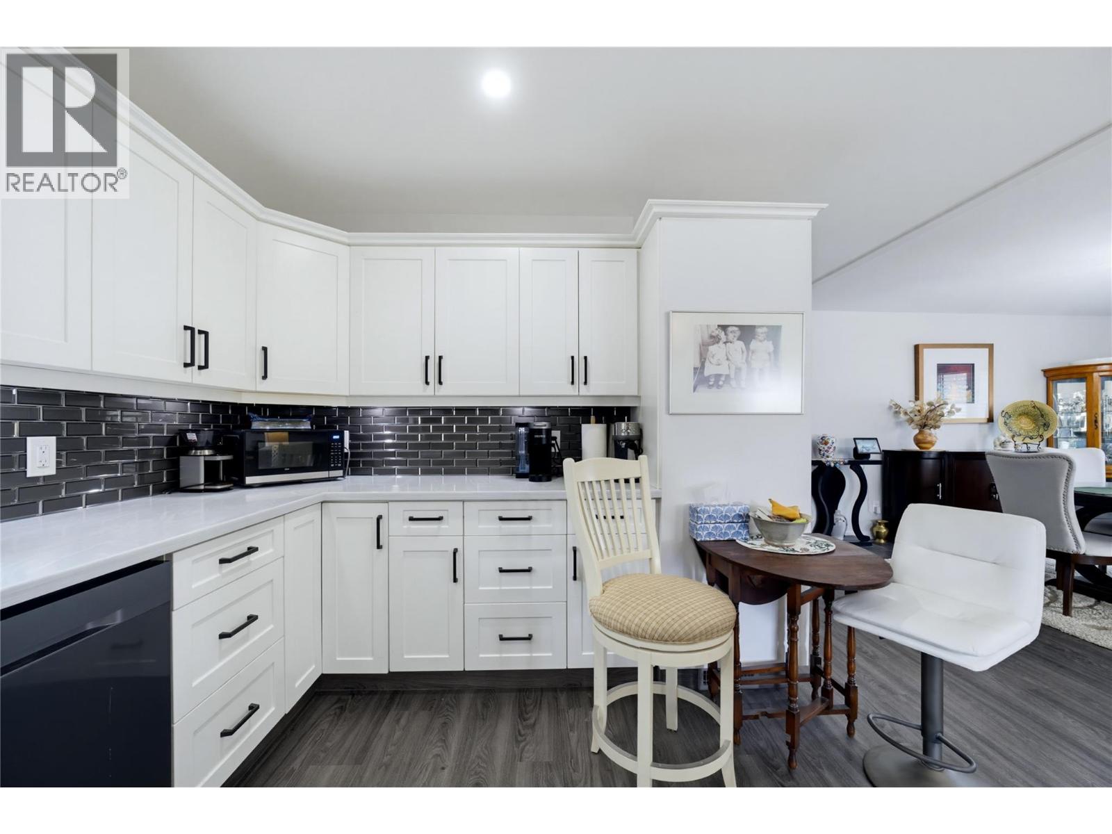 #11 1705 Hillier Road - Image 10