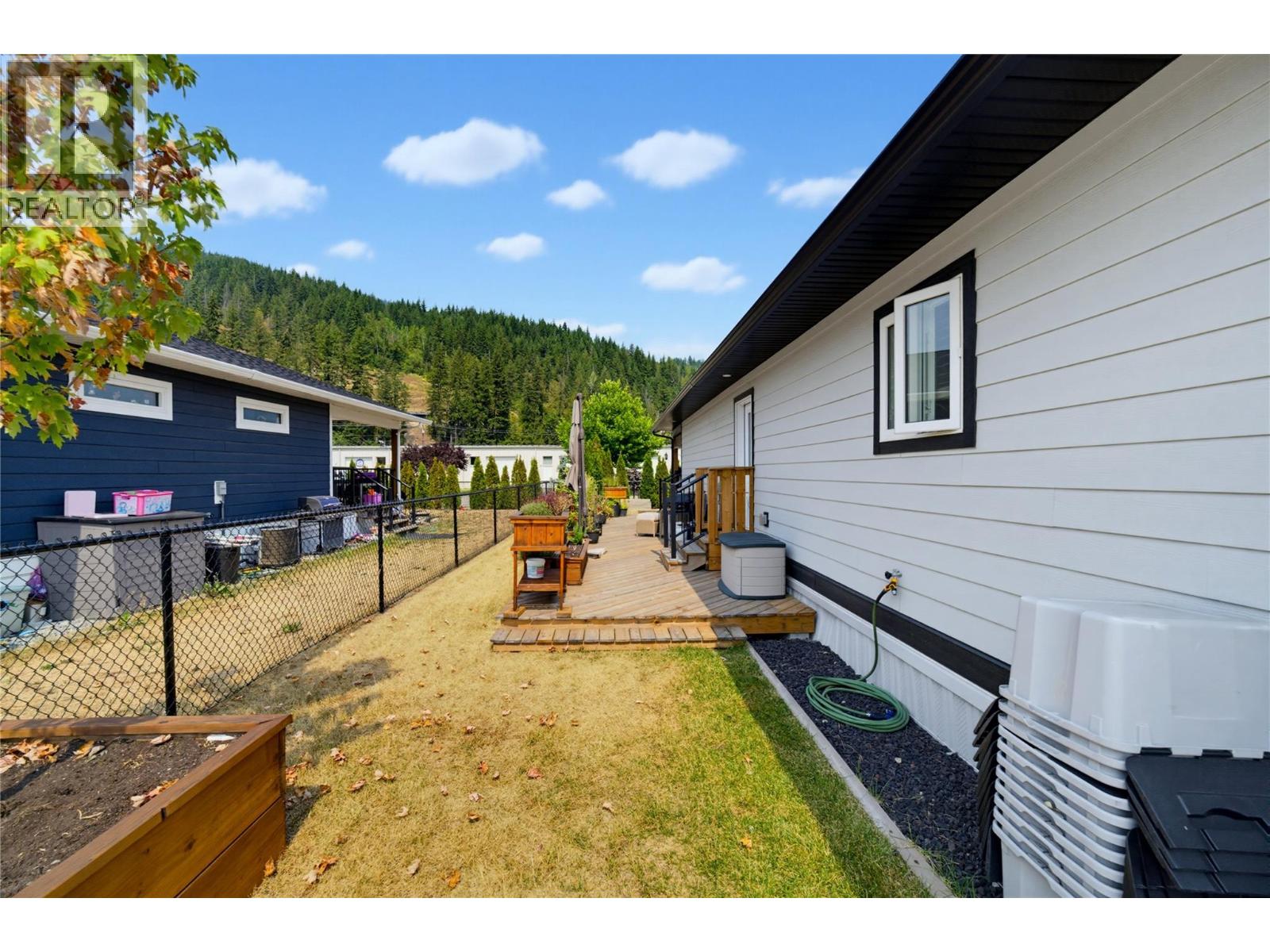 #11 1705 Hillier Road - Image 35