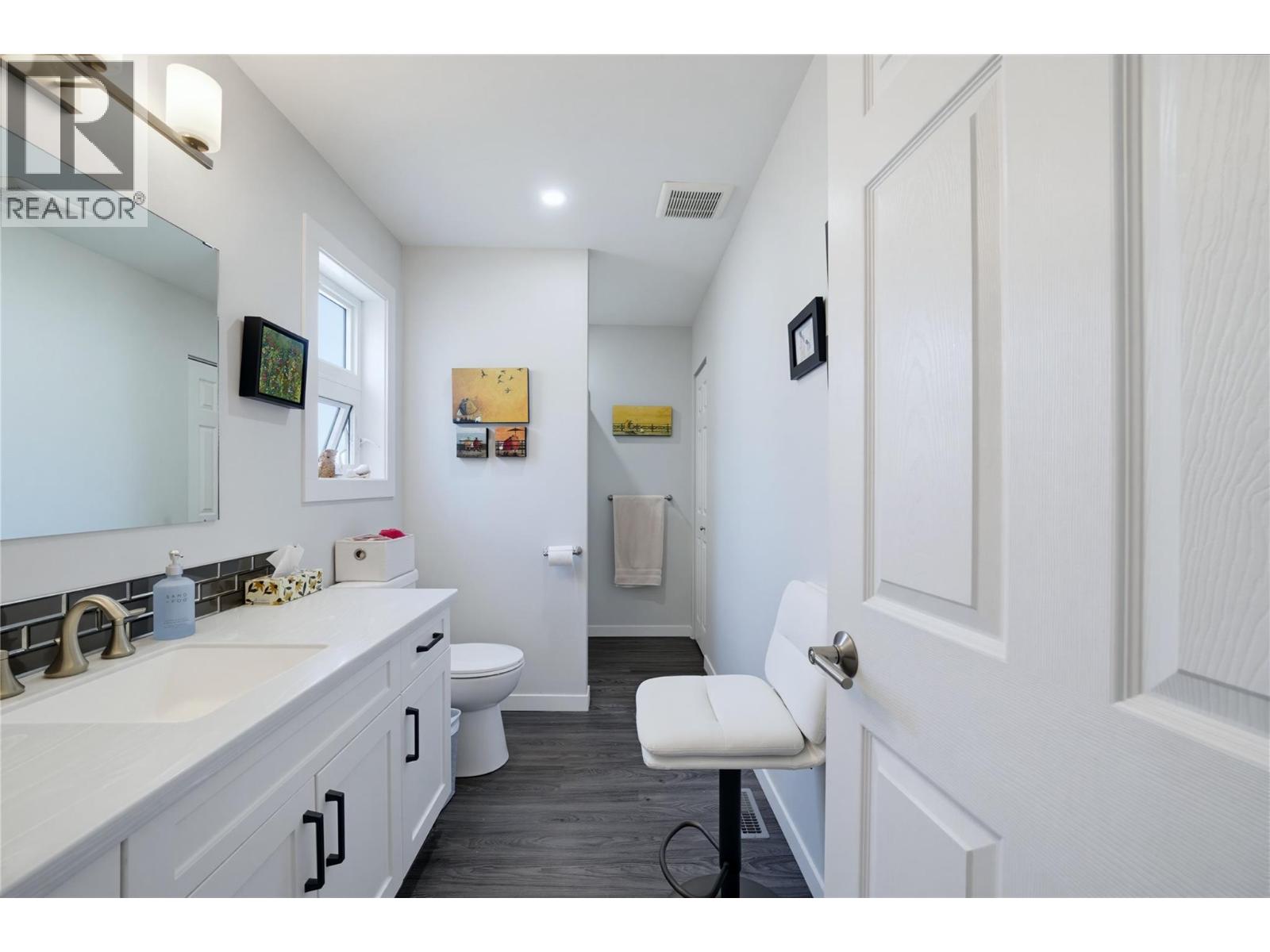 #11 1705 Hillier Road - Image 22