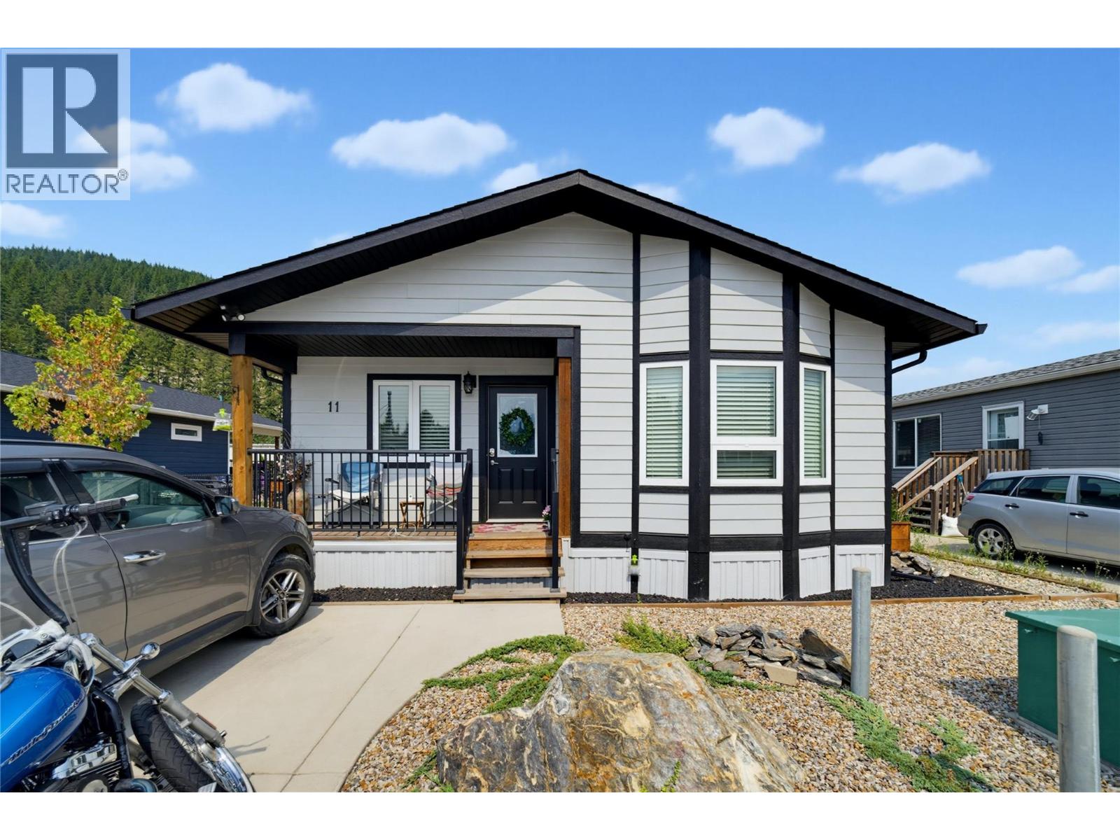 #11 1705 Hillier Road - 5