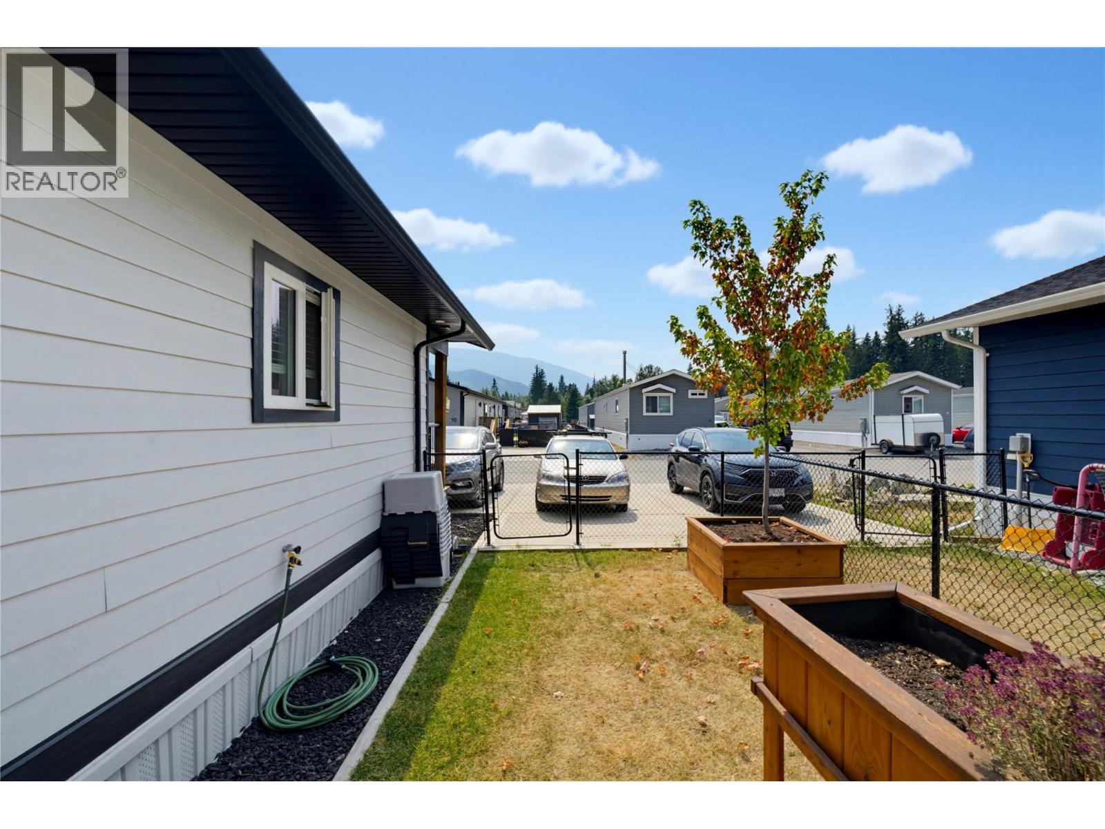#11 1705 Hillier Road - Image 36