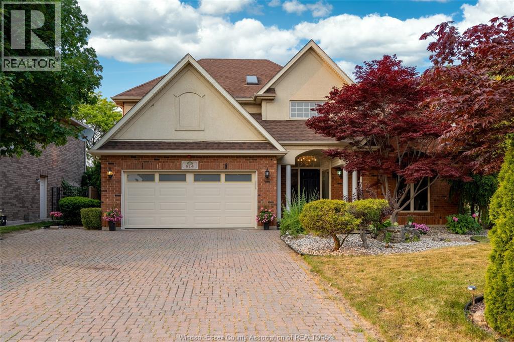 824 LAKE TRAIL