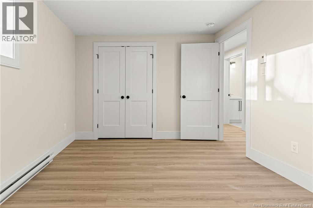 323 Lady Russell Street - Image 17