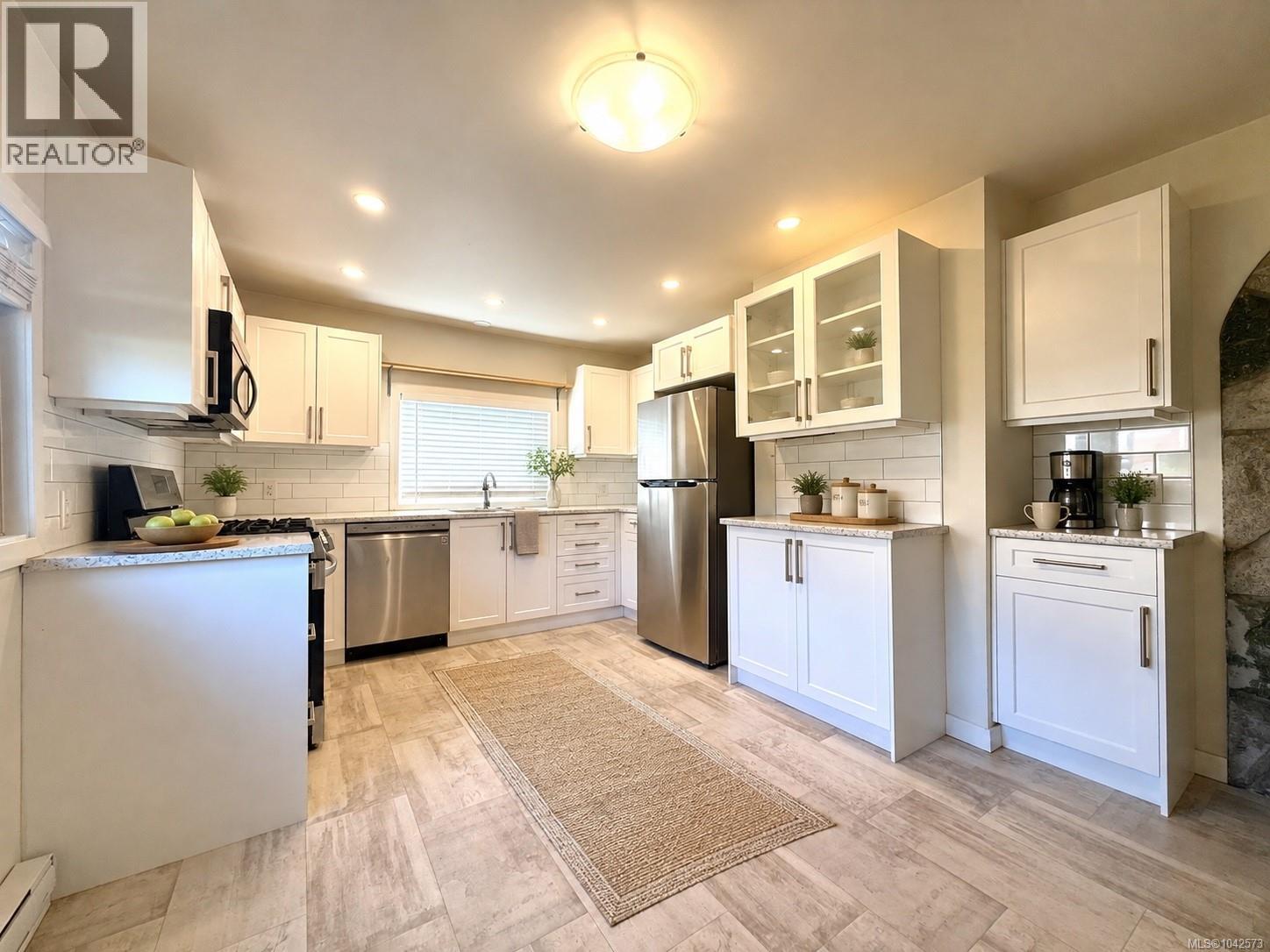 948 Latoria Rd - Image 7