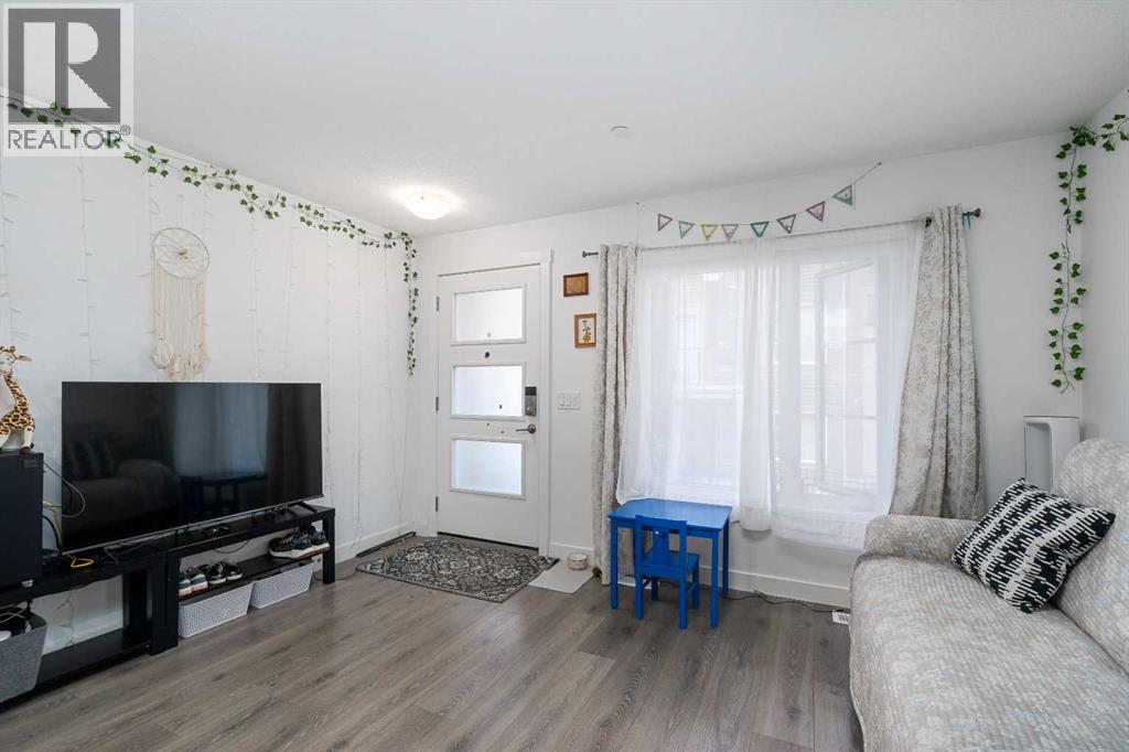 238 Livingston Common Northeast - Photo 5