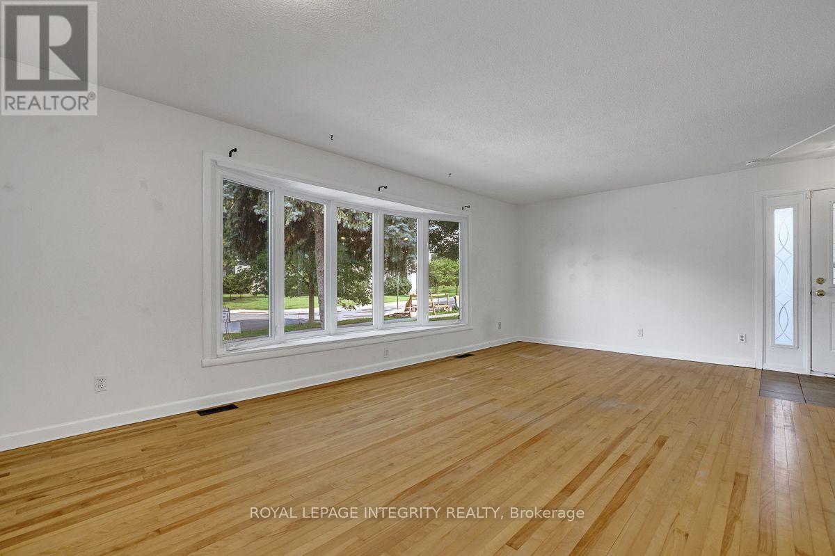 3 Bed, 1 Bath House for Sale in Ottawa – 1370 HIGHGATE ROAD, Ottawa – MLS# X13672898 - Image 12