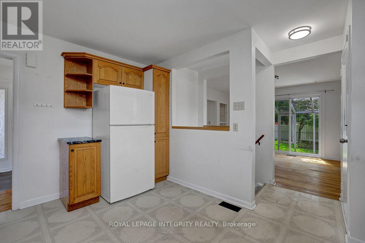 3 Bed, 1 Bath House for Sale in Ottawa – 1370 HIGHGATE ROAD, Ottawa – MLS# X13672898 - Image 18