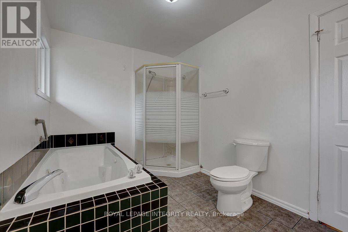 3 Bed, 1 Bath House for Sale in Ottawa – 1370 HIGHGATE ROAD, Ottawa – MLS# X13672898 - Image 31