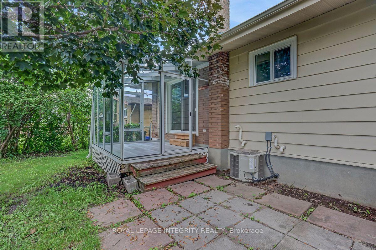 3 Bed, 1 Bath House for Sale in Ottawa – 1370 HIGHGATE ROAD, Ottawa – MLS# X13672898 - Image 46