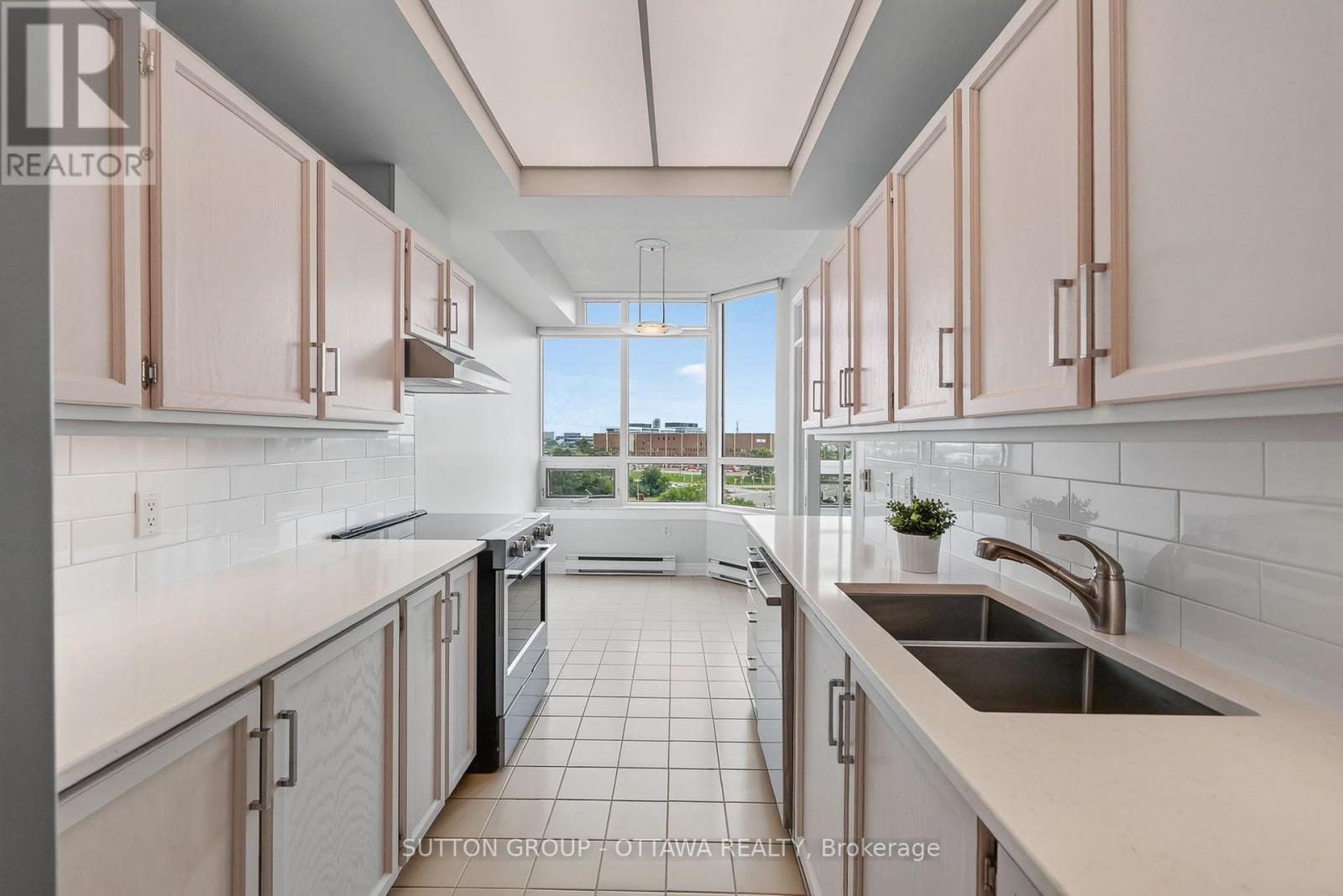 2 Bed, 2 Bath Apartment for Sale in Ottawa – 803 – 1480 RIVERSIDE DRIVE, Ottawa – MLS# X13672982 - Image 10
