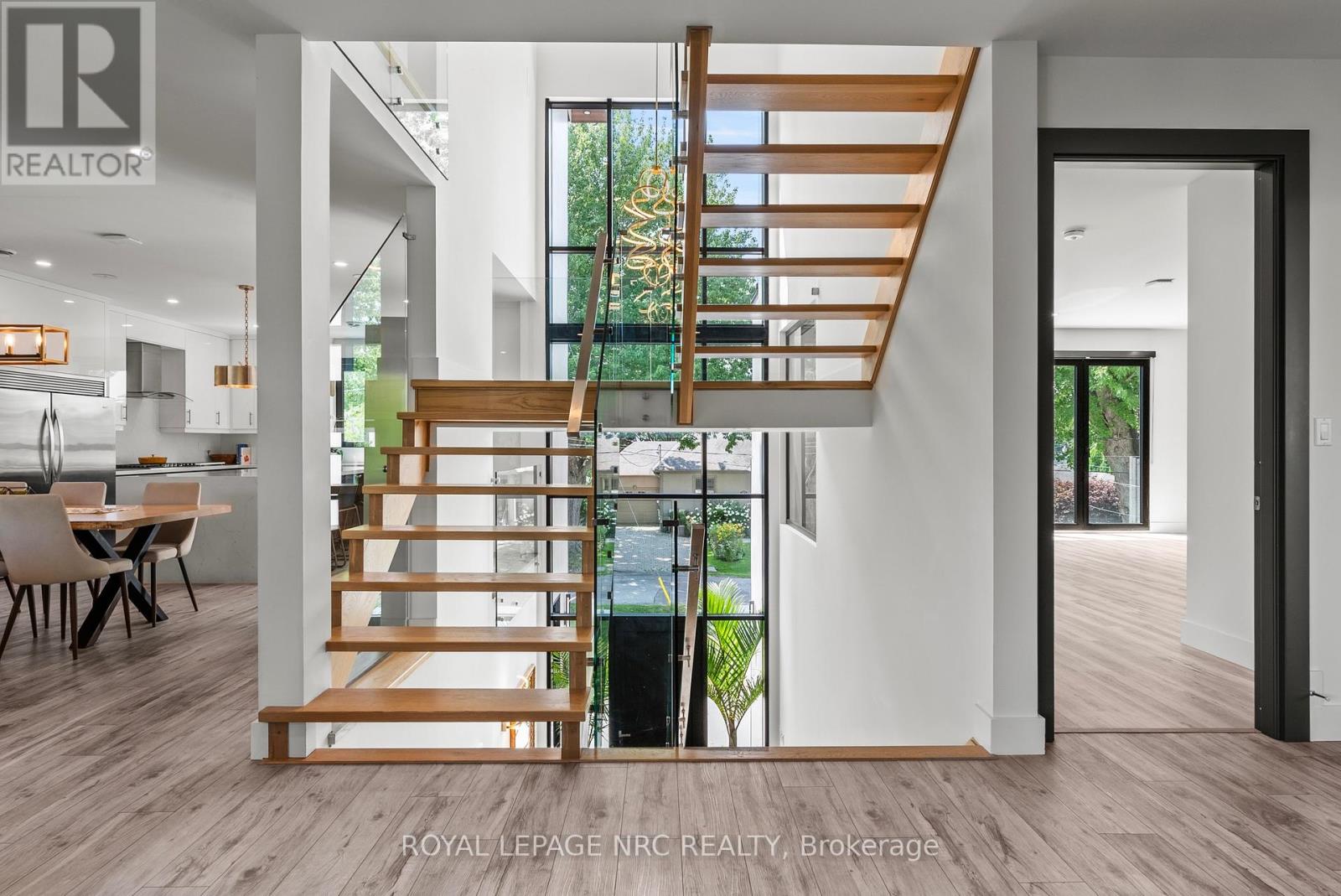 10 PAWLING STREET - 19