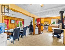 Foyer - 38 Ferry Bank Road, Hoyt, NB E5L2E7 Photo 9