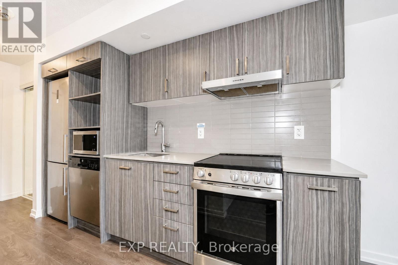 #610 219 DUNDAS STREET E - 12